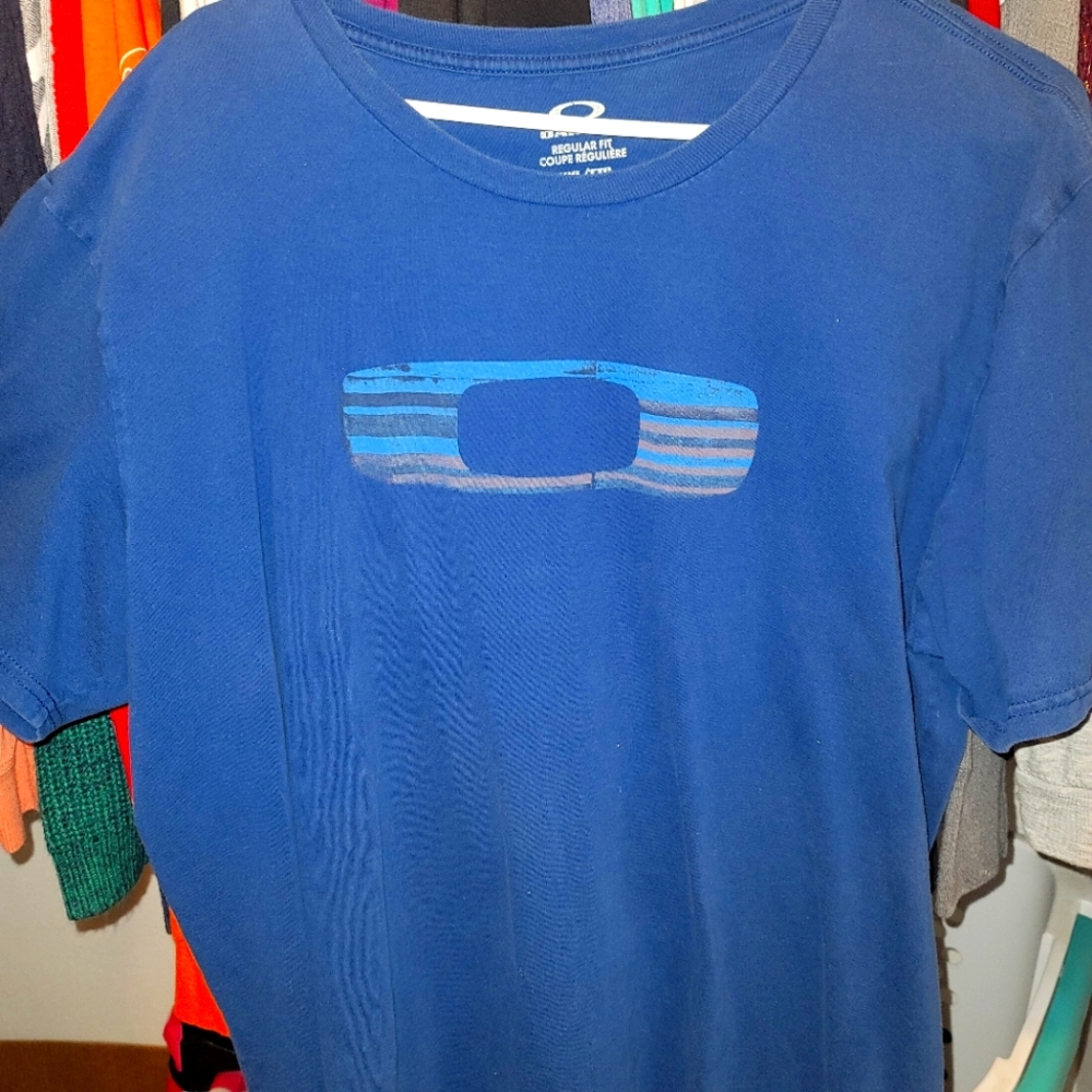 Men's T shirt